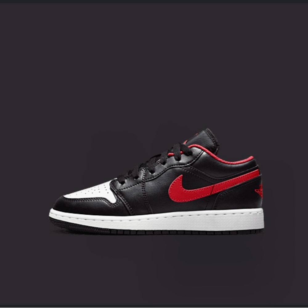 AIR JORDAN 1 MID Low